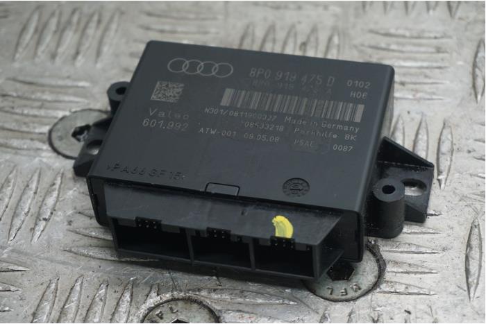 PDC Module from a Audi A3 Cabriolet (8P7) 1.8 TFSI 16V 2008