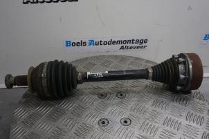 Used Front drive shaft, left Audi A1 (8X1/8XK) 1.6 TDI 16V Price € 35,00 Margin scheme offered by Boels Autodemontage