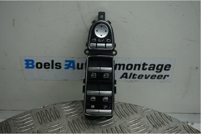 Usados Interruptor combinado de ventanillas Mercedes S (W221) 3.5 S-350 24V Precio € 55,00 Norma de margen ofrecido por Boels Autodemontage