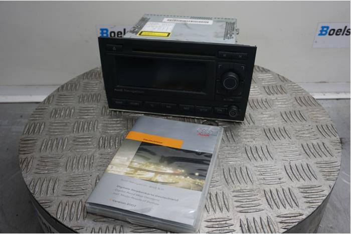Używane System nawigacji Audi A4 Avant (B7) 1.8 T 20V Cena € 150,00 Procedura marży oferowane przez Boels Autodemontage