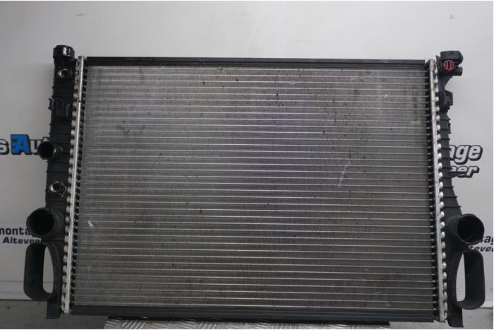 Gebrauchte Kühler Mercedes E Combi (S211) 2.6 E-240 V6 18V Preis € 90,00 Margenregelung angeboten von Boels Autodemontage