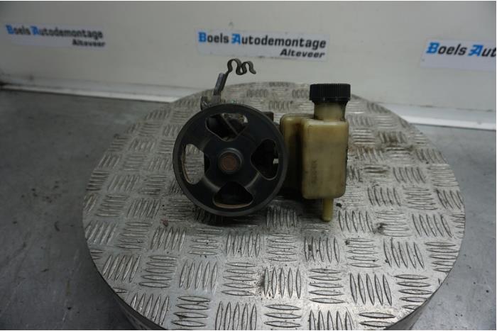 Used Power steering pump Mazda 6 (GG12/82) 1.8i 16V Price € 50,00 Margin scheme offered by Boels Autodemontage