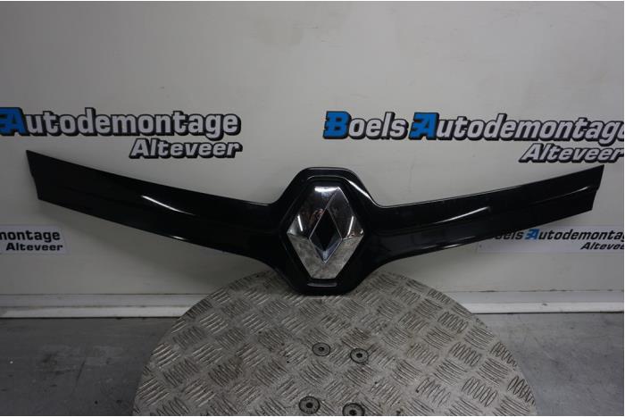 Begagnade Grill Renault Twingo II (CN) 1.2 16V Pris € 35,00 Marginaltabell erbjuds av Boels Autodemontage