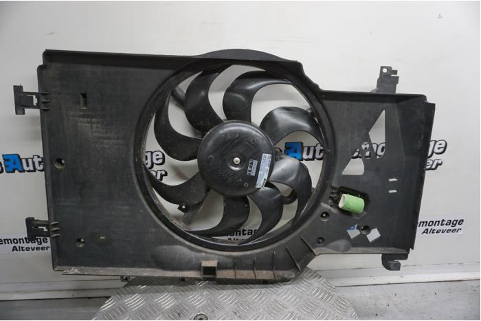 Używane Wentylator Opel Meriva (B) 1.4 Turbo 16V ecoFLEX Cena € 50,00 Procedura marży oferowane przez Boels Autodemontage