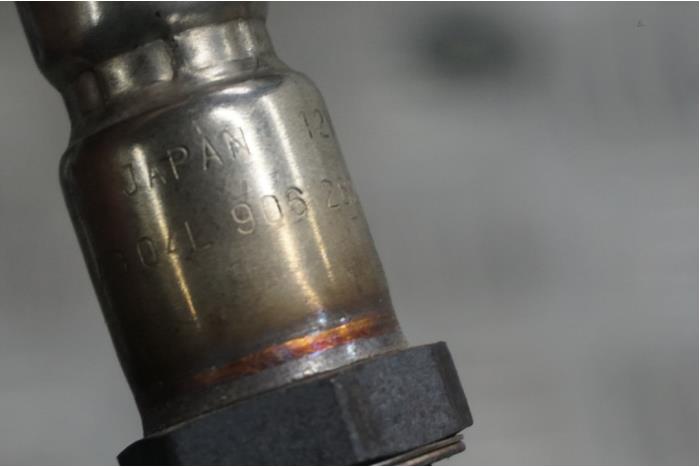 Lambda probe from a Volkswagen Passat Variant (3G5)  2015