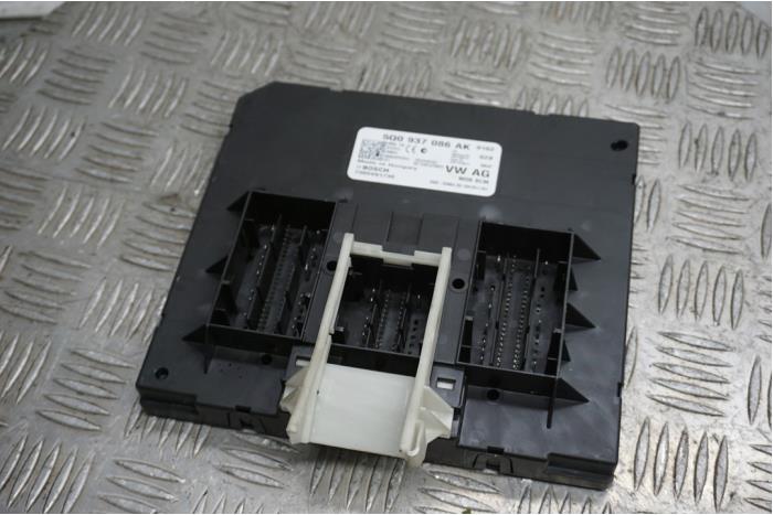 Used Body control computer Volkswagen Passat Variant (3G5) Price € 75,00 Margin scheme offered by Boels Autodemontage