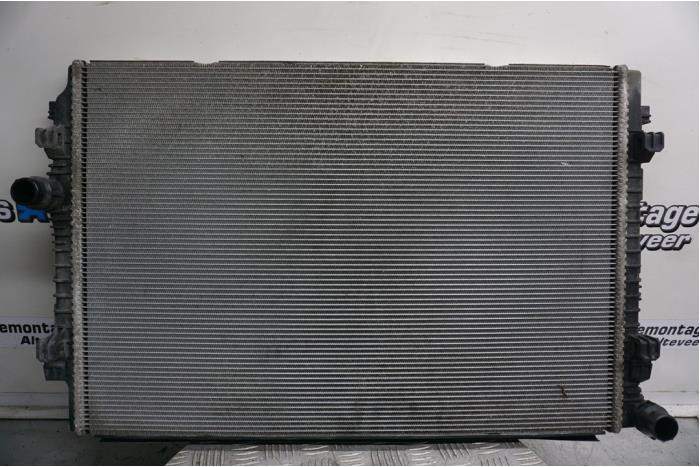 Used Radiator Volkswagen Passat Variant (3G5) Price € 100,00 Margin scheme offered by Boels Autodemontage