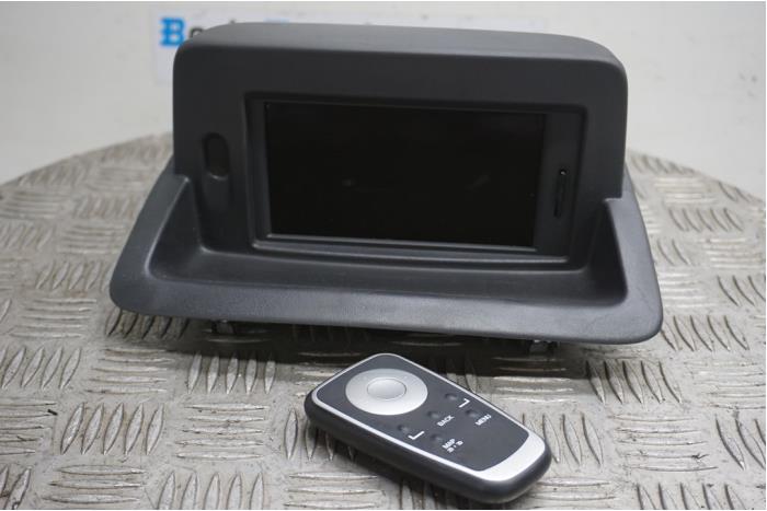Begagnade Innerdisplay Renault Clio III (BR/CR) 1.2 16V TCe 100 Pris € 85,00 Marginaltabell erbjuds av Boels Autodemontage