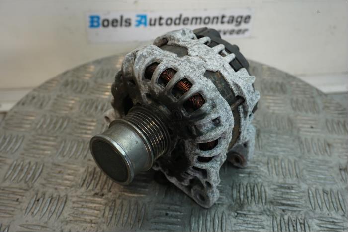 Begagnade Dynamo Seat Ibiza IV SC (6J1) 1.0 EcoTSI 12V Pris € 50,00 Marginaltabell erbjuds av Boels Autodemontage