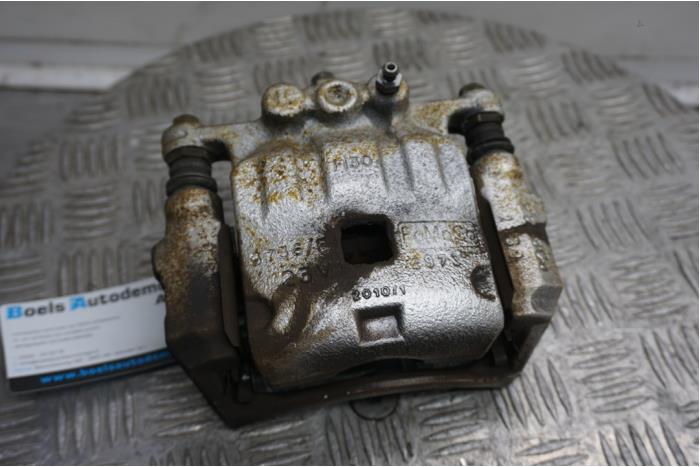 Gebrauchte Bremszange links vorne Ford Fiesta 6 (JA8) 1.0 Ti-VCT 12V 65 Preis € 35,00 Margenregelung angeboten von Boels Autodemontage