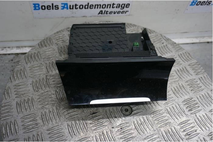 Usagé Divers Volkswagen Golf VII (AUA) 2.0 GTI 16V Performance Package Prix € 125,00 Règlement à la marge proposé par Boels Autodemontage