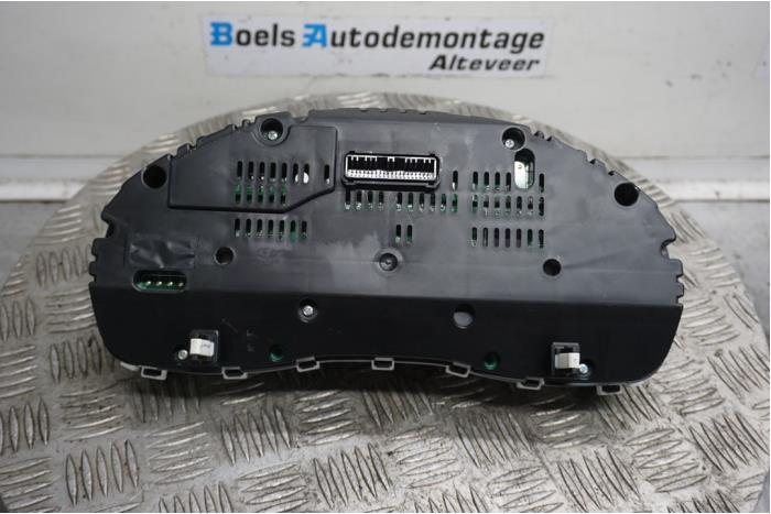 Odometer KM from a Hyundai i40 CW (VFC) 1.7 CRDi 16V 2011