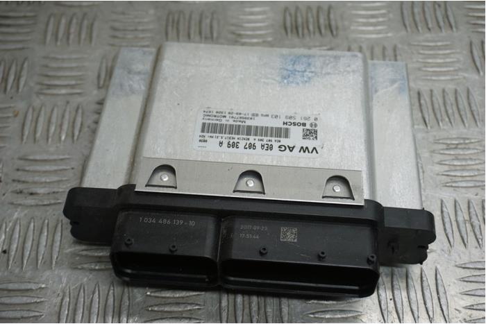 Used Engine management computer Volkswagen Golf VII (AUA) e-Golf Price € 135,00 Margin scheme offered by Boels Autodemontage