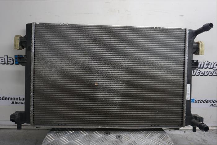 Usagé Radiateur Volkswagen Golf VII (AUA) e-Golf Prix € 70,00 Règlement à la marge proposé par Boels Autodemontage