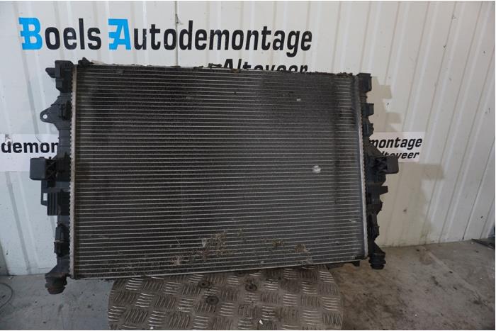 Usagé Radiateur Ford Mondeo IV Wagon 1.6 EcoBoost 16V Prix € 50,00 Règlement à la marge proposé par Boels Autodemontage