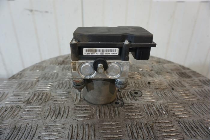 Used ABS pump Peugeot Boxer (U9) 3.0 HDi 160 Euro 4 Price € 50,00 Margin scheme offered by Boels Autodemontage