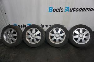 Usados Juego de llantas deportivas + neumáticos Mitsubishi Space Star (A0) 1.0 12V Precio € 70,00 Norma de margen ofrecido por Boels Autodemontage