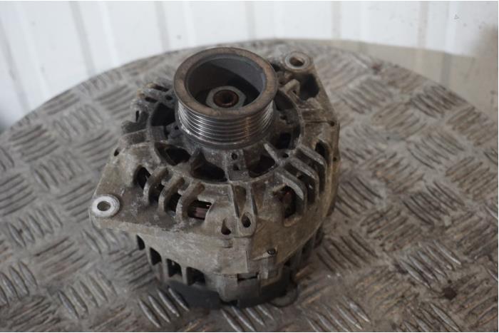 Usagé Dynamo Fiat Ducato (243/244/245/247) 2.8 JTD VGT Prix € 50,00 Règlement à la marge proposé par Boels Autodemontage