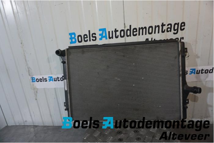Gebrauchte Kühler Volkswagen Caddy III (2KA,2KH,2CA,2CH) 1.6 TDI 16V Preis € 35,00 Margenregelung angeboten von Boels Autodemontage