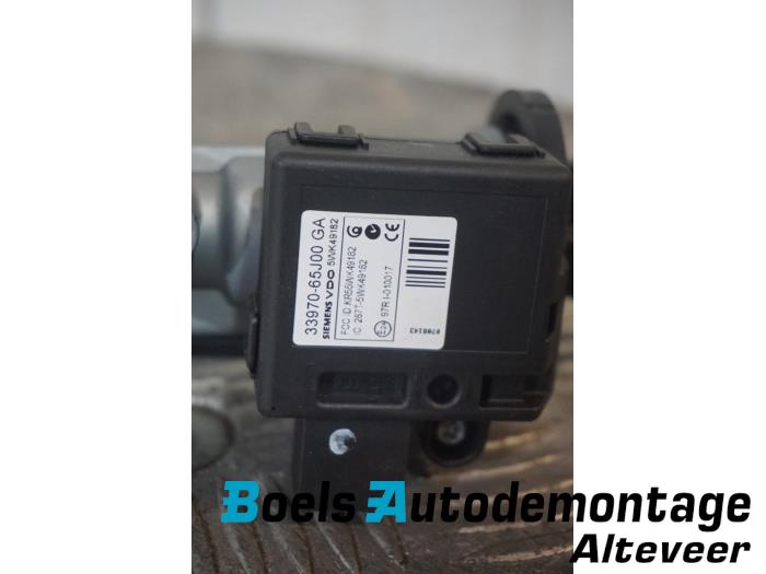 Ignition lock + computer from a Suzuki SX4 (EY/GY) 1.6 16V VVT Comfort,Exclusive Autom. 2009