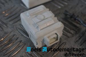 Ignition lock + computer from a Suzuki SX4 (EY/GY) 1.6 16V VVT Comfort,Exclusive Autom. 2009