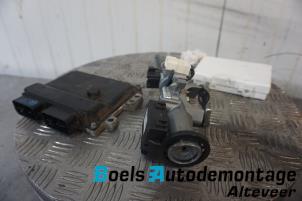 Ignition lock + computer from a Suzuki SX4 (EY/GY) 1.6 16V VVT Comfort,Exclusive Autom. 2009