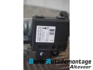 Ignition lock + computer from a Suzuki SX4 (EY/GY) 1.6 16V VVT Comfort,Exclusive Autom. 2009
