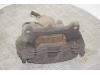 Volkswagen Passat Variant (365) 2.0 TDI 16V 140 Bremszange links vorne