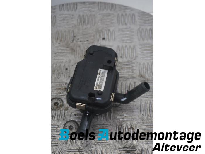 Begagnade Vattenpump Hyundai Ioniq EV Pris € 200,00 Marginaltabell erbjuds av Boels Autodemontage