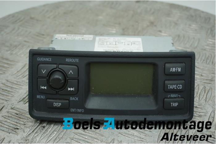 Begagnade Innerdisplay Toyota Yaris (P1) 1.0 16V VVT-i Pris € 45,00 Marginaltabell erbjuds av Boels Autodemontage
