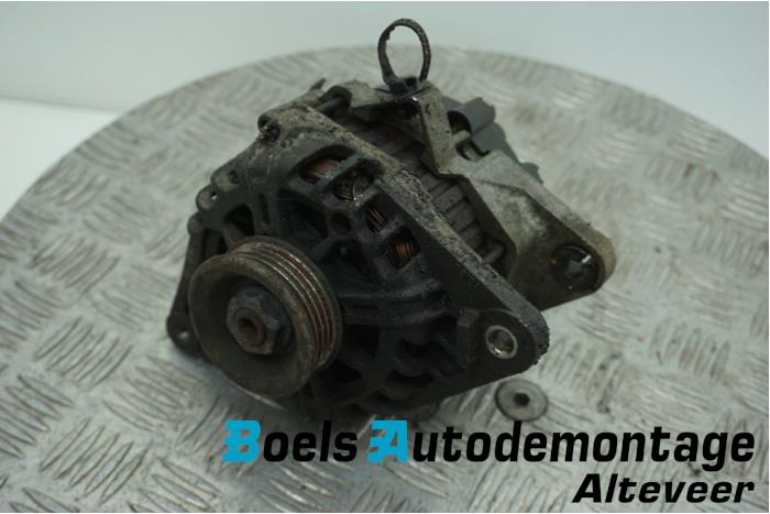 Begagnade Dynamo Kia Rio II (DE) 1.4 16V Pris € 35,00 Marginaltabell erbjuds av Boels Autodemontage