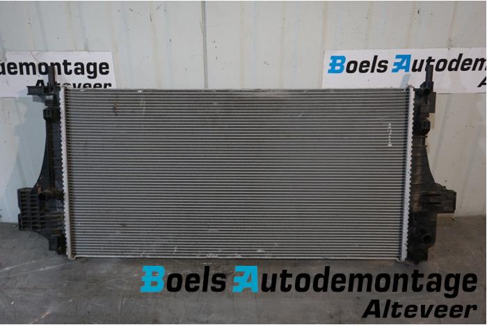 Used Radiator Volvo XC40 (XZ) Recharge Twin 78 kWh Price € 285,00 Margin scheme offered by Boels Autodemontage