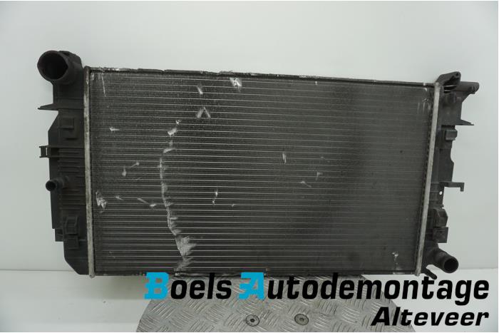 Usagé Radiateur Volkswagen Crafter 2.5 TDI 30/32/35/46/50 Prix € 75,00 Règlement à la marge proposé par Boels Autodemontage
