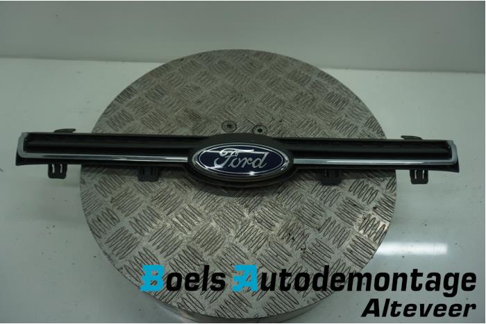 Używane Grill Ford EcoSport (JK8) 1.5 Ti-VCT 16V Cena € 25,00 Procedura marży oferowane przez Boels Autodemontage