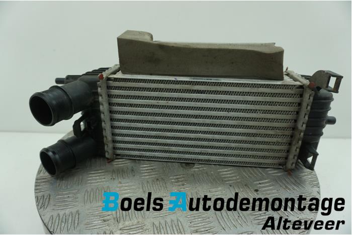 Usados Intercooler Ford Transit Courier 1.5 TDCi 75 Precio € 60,00 Norma de margen ofrecido por Boels Autodemontage