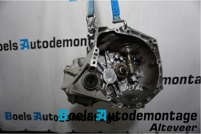 Usagé Boîte de vitesse Peugeot 107 1.0 12V Prix € 250,00 Règlement à la marge proposé par Boels Autodemontage