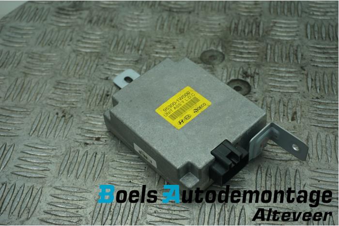 Used On-board computer Kia Rio III (UB) 1.1 CRDi VGT 12V Price € 40,00 Margin scheme offered by Boels Autodemontage