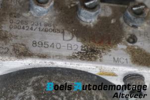 ABS-pump från en Daihatsu Cuore (L251/271/276) 1.0 12V DVVT 2009