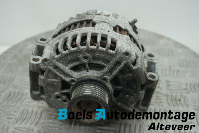 Usagé Dynamo Mercedes S (W221) 5.5 S-550 32V 4-Matic Prix € 100,00 Règlement à la marge proposé par Boels Autodemontage