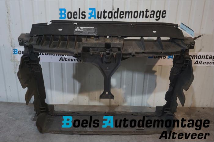 Begagnade Front Volkswagen Tiguan (5N1/2) 1.4 TSI 16V 4Motion Pris € 125,00 Marginaltabell erbjuds av Boels Autodemontage