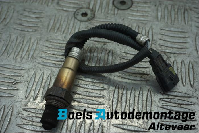 Lambda probe Renault Clio IV (5R), 2012 / 2021 0.9 Energy TCE 90 12V, Hatchback, 4-dr, Petrol, 898cc, 66kW (90pk), FWD, H4B400; H4BA4, 2012-11 / 2021-08, 5R5A; 5RAA; 5R7A; 5RKA; 5RLA; 5RMA; 5RXA (Used)