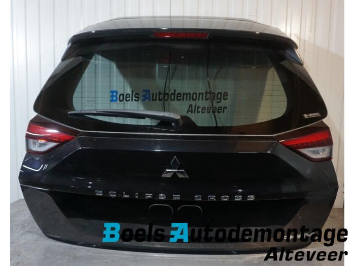 Używane Tylna klapa Mitsubishi Eclipse Cross (GK/GL) 2.4 16V PHEV 4x4 Cena € 1.025,00 Procedura marży oferowane przez Boels Autodemontage