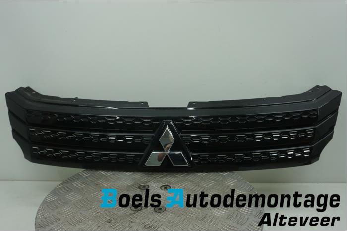 Używane Grill Mitsubishi Eclipse Cross (GK/GL) 2.4 16V PHEV 4x4 Cena € 195,00 Procedura marży oferowane przez Boels Autodemontage