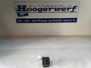 Używane Przelacznik swiatel Volvo V50 (MW) 2.0 D 16V Cena € 40,00 Procedura marży oferowane przez Autobedrijf Hoogerwerf