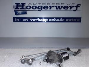 Gebrauchte Scheibenwischermotor + Mechanik Chevrolet Spark 1.0 16V Bifuel Preis auf Anfrage angeboten von Autobedrijf Hoogerwerf