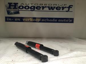 Usagé Kit amortisseur Volkswagen Golf VI (5K1) 2.0 GTI 16V Prix € 70,00 Règlement à la marge proposé par Autobedrijf Hoogerwerf
