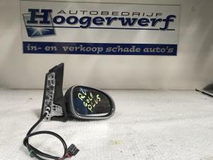Used Wing mirror, right Volkswagen Golf Plus (5M1/1KP) 1.2 TSI BlueMOTION Price € 50,00 Margin scheme offered by Autobedrijf Hoogerwerf