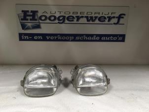 Used Headlight, right Renault Twingo (C06) 1.2 Price € 25,00 Margin scheme offered by Autobedrijf Hoogerwerf