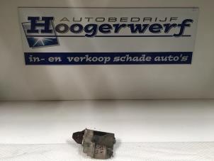 Gebrauchte Anlasser Opel Corsa D 1.4 16V Twinport Preis € 30,00 Margenregelung angeboten von Autobedrijf Hoogerwerf