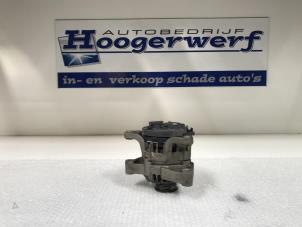 Usagé Alternateur Opel Corsa C (F08/68) 1.2 16V Prix € 20,00 Règlement à la marge proposé par Autobedrijf Hoogerwerf